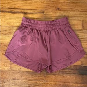 Lululemon Tracker V Short 4”